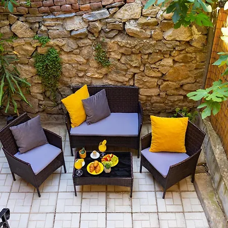 Private House In The Center Of Appartamento